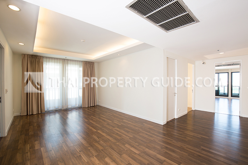 Apartment in Nichada Thani 