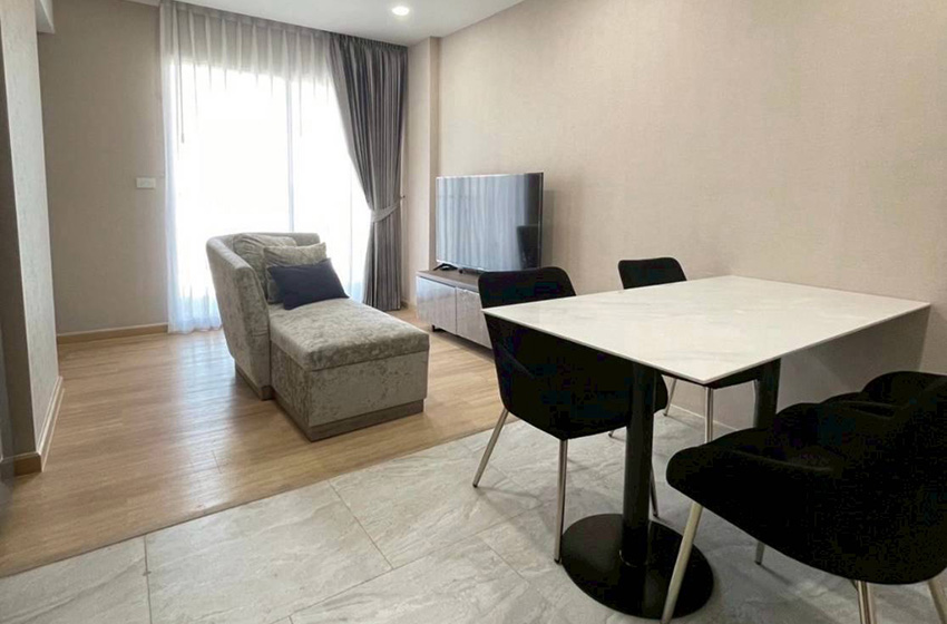 Apartment in New Petchburi 