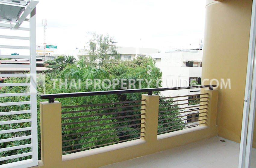 Apartment in Ploenchit 