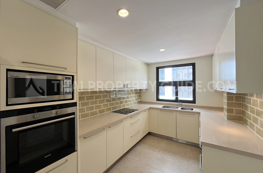 Apartment in Ploenchit 