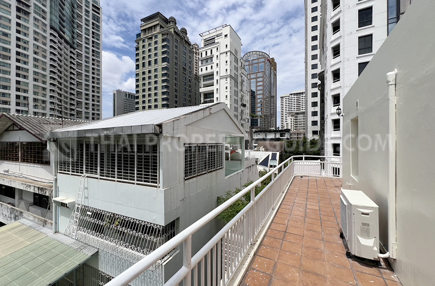Apartment in Ploenchit 
