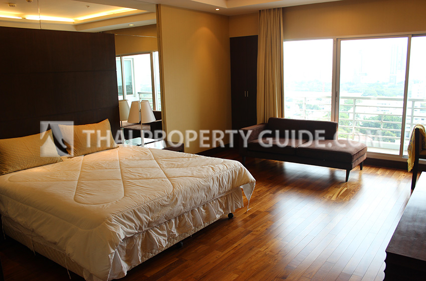 Apartment in Ploenchit 