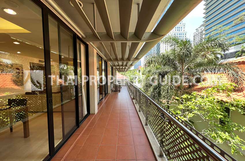 Apartment in Ploenchit 