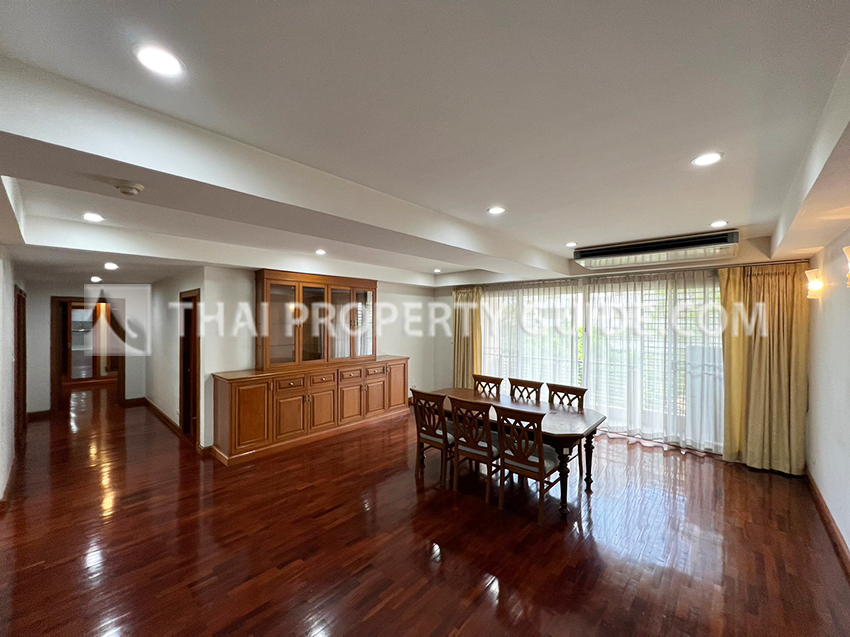 Apartment in Ploenchit 