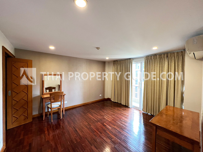 Apartment in Ploenchit 