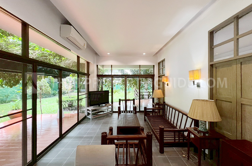 Apartment for rent in Ploenchit