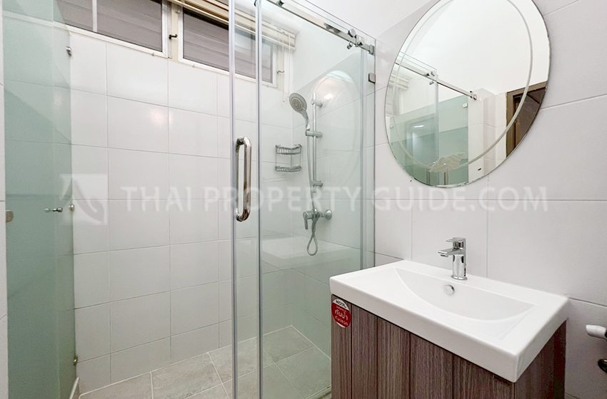 Apartment in Ploenchit 