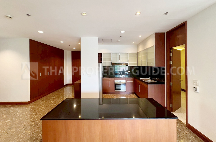 Apartment in Ploenchit 