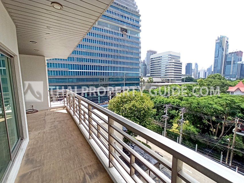 Apartment in Ploenchit 