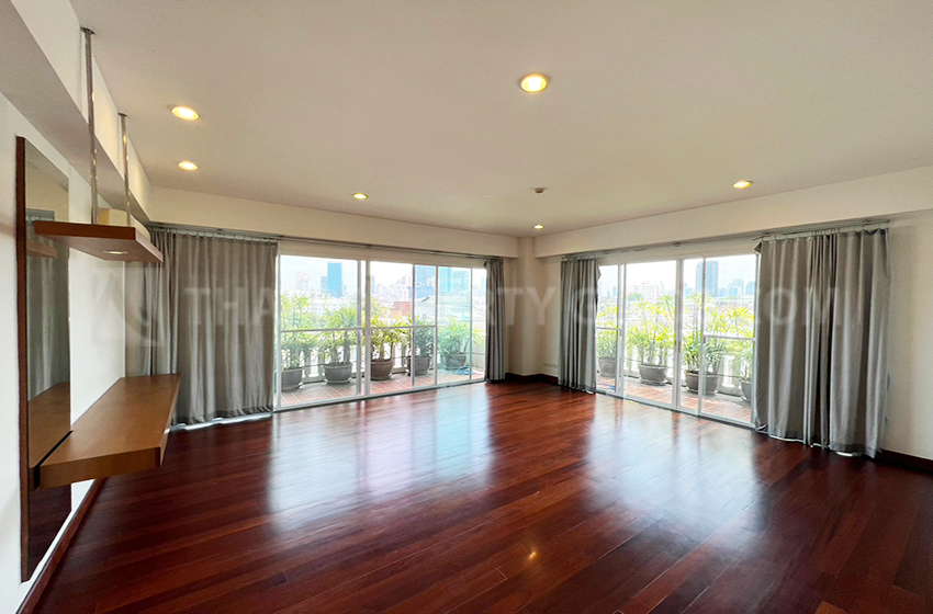 Apartment in Sathorn 