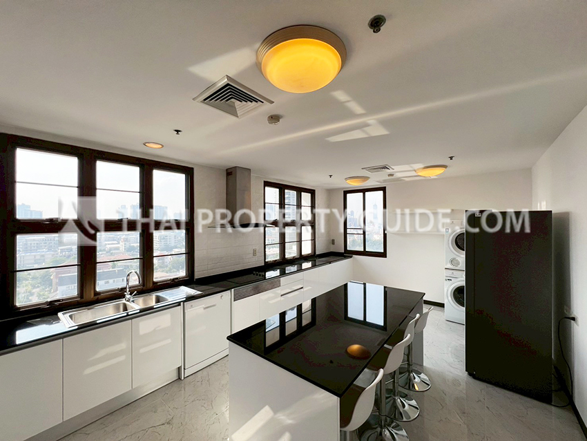 Apartment in Sathorn 