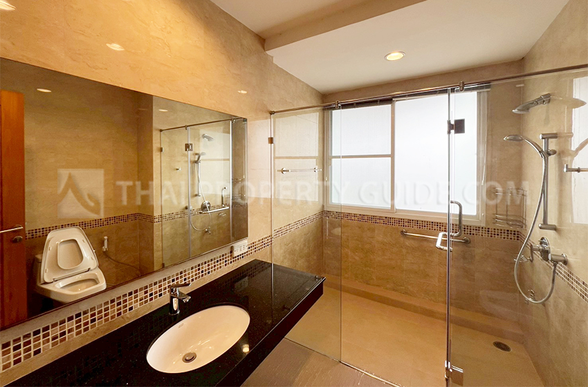 Apartment in Sathorn 