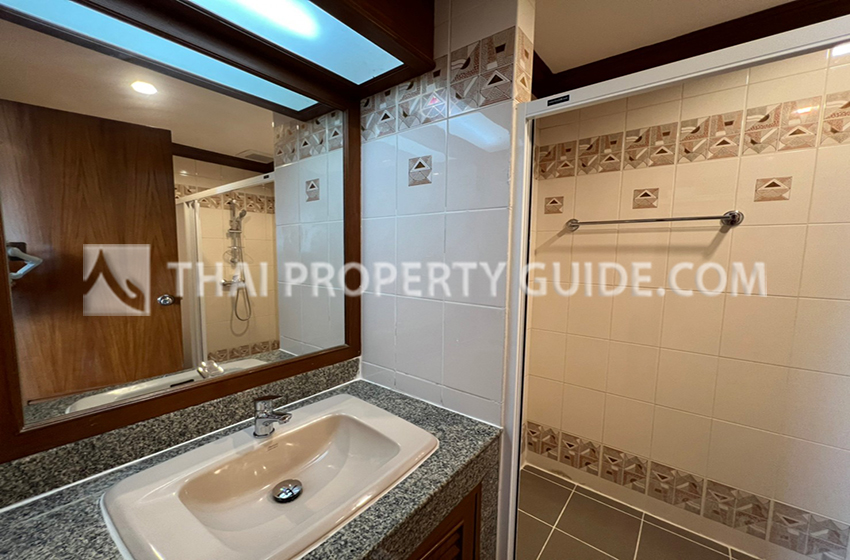 Apartment in Sathorn 