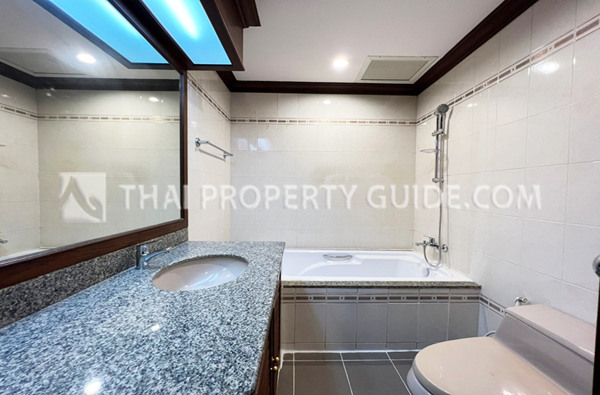 Apartment in Sathorn 