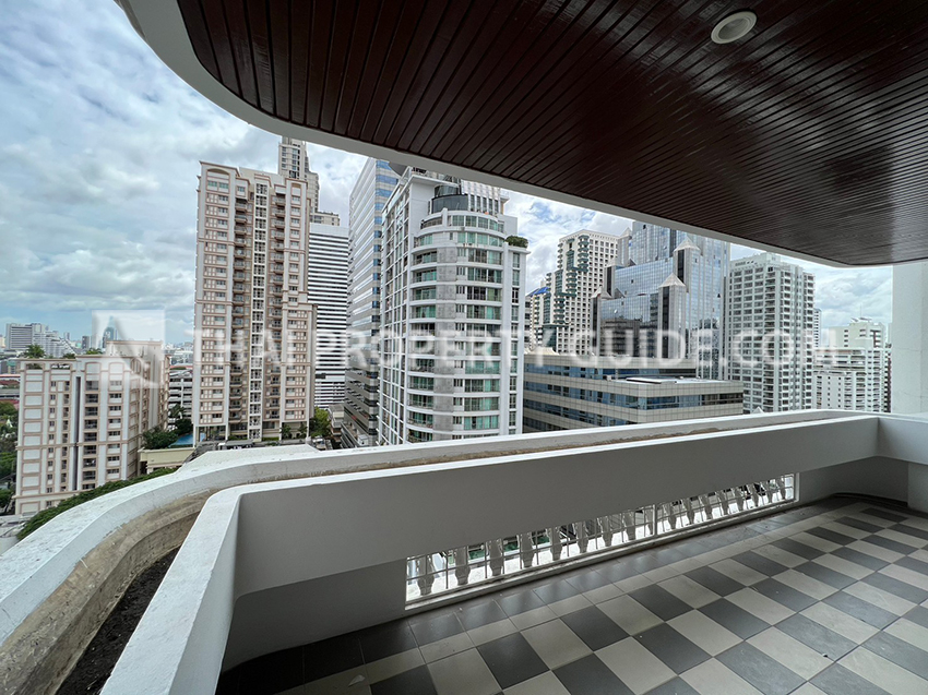 Apartment in Sukhumvit 