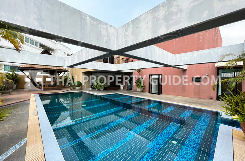 Apartment in Sukhumvit 