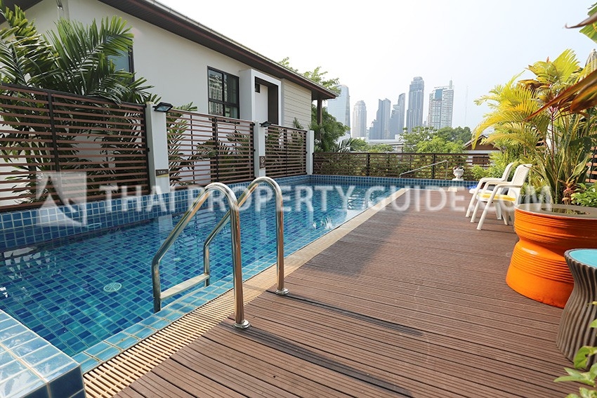 Apartment in Sukhumvit 
