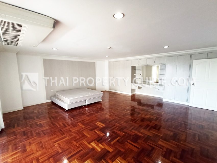 Apartment in Sukhumvit 