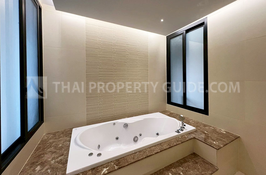 Apartment in Sukhumvit 