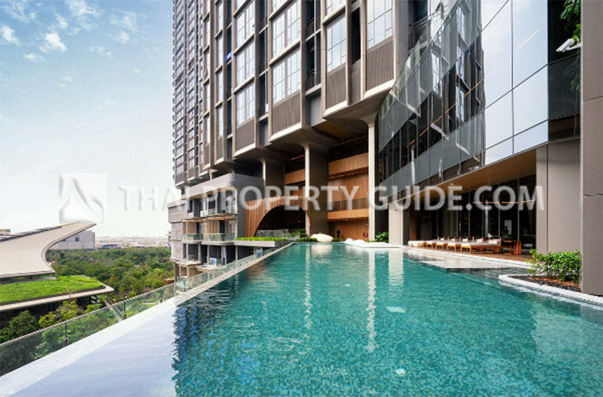 Condominium in Bangnatrad 