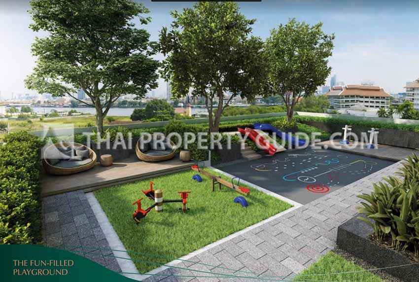 Condominium in Charuennakorn 