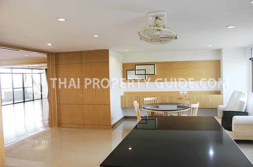 Condominium in Nichada Thani 
