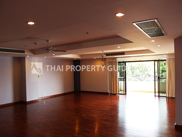 Condominium in Nichada Thani 