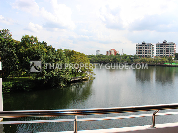 Condominium in Nichada Thani 