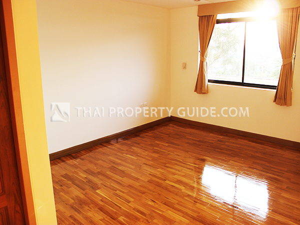 Condominium in Nichada Thani 