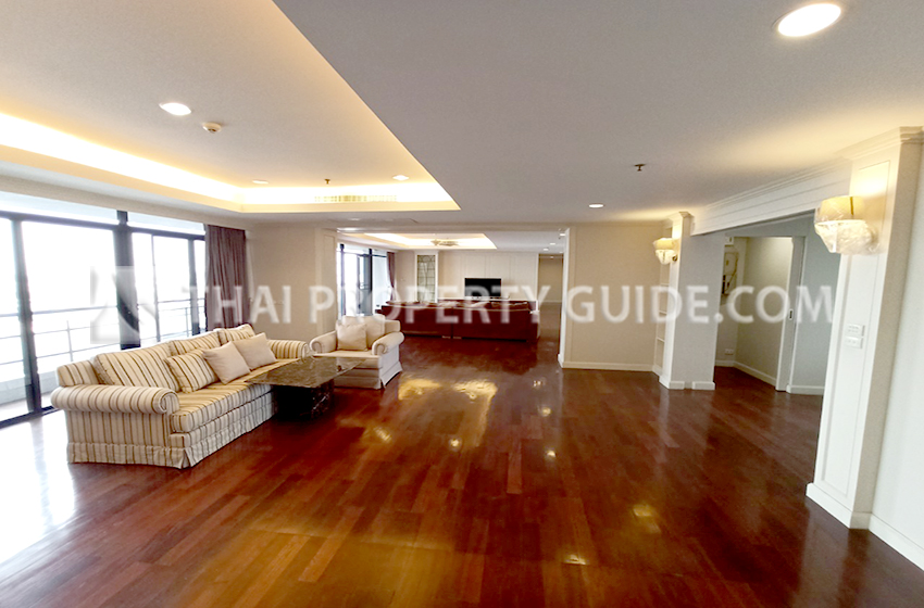 Condominium in Nichada Thani 