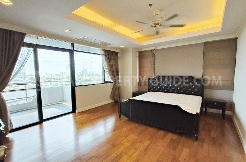 Condominium in Nichada Thani 