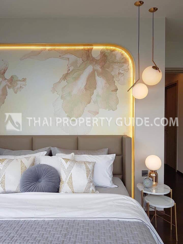 Condominium in New Petchburi 