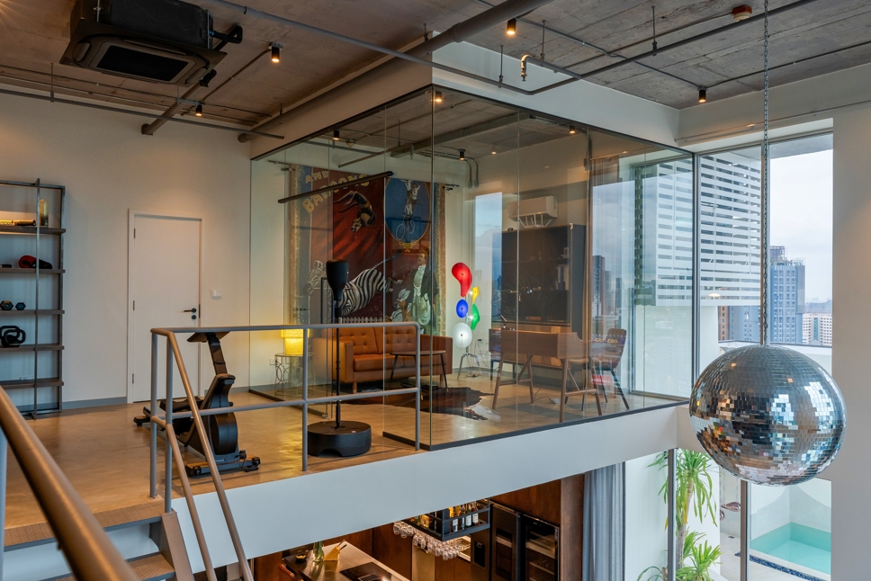 Condominium in New Petchburi 