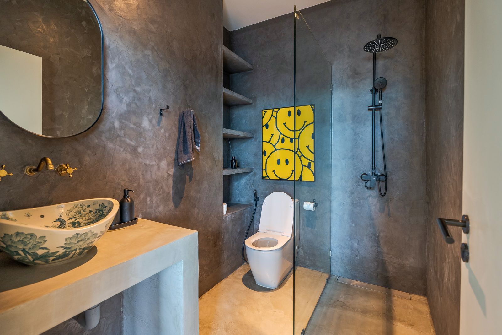 Condominium in New Petchburi 