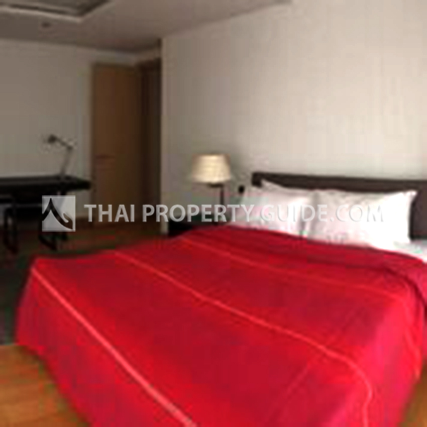 Condominium in Phaholyothin 