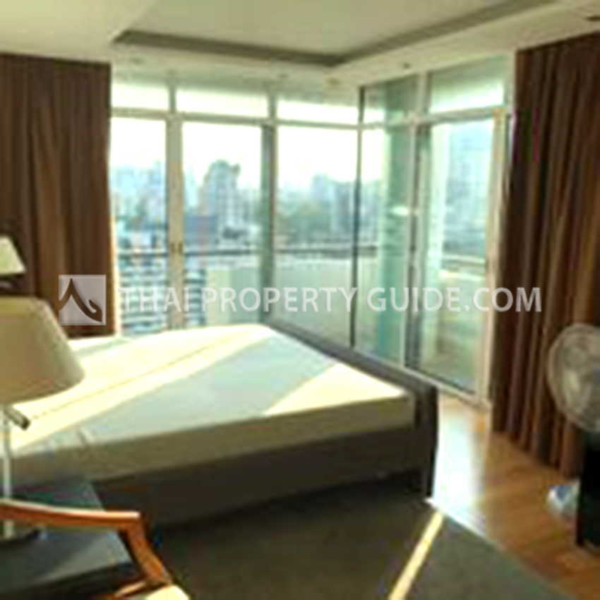 Condominium in Phaholyothin 