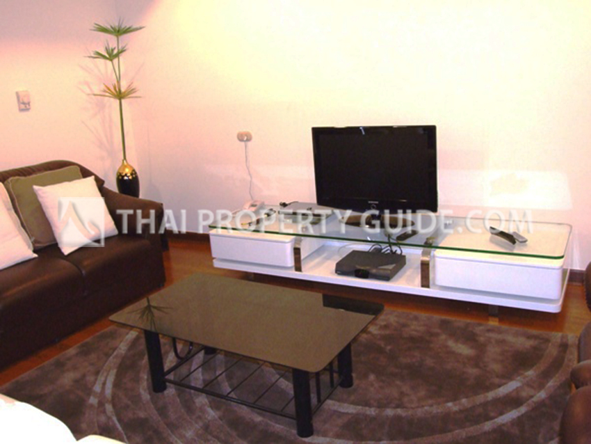 Condominium in Ploenchit 