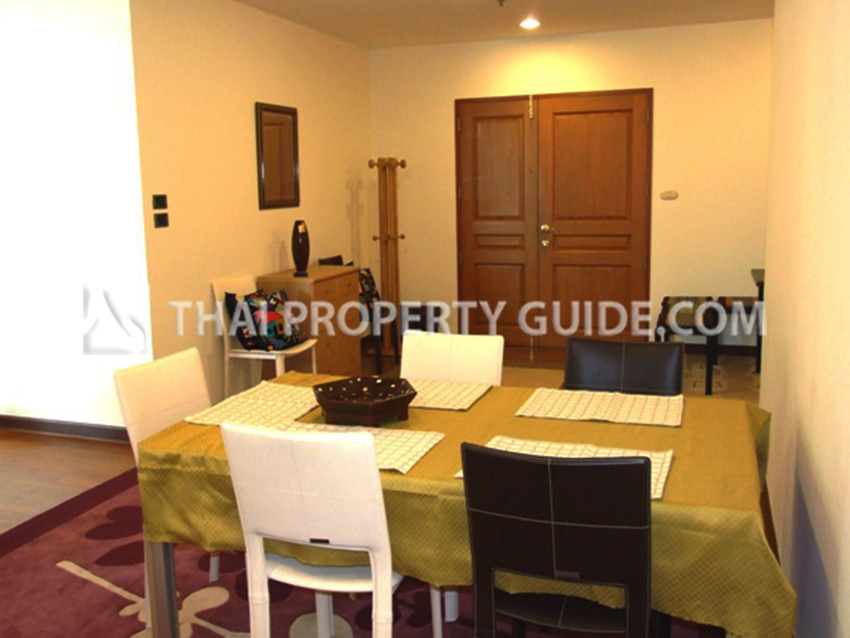 Condominium in Ploenchit 
