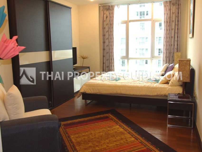 Condominium in Ploenchit 