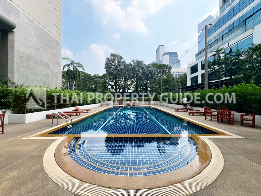 Condominium in Ploenchit 