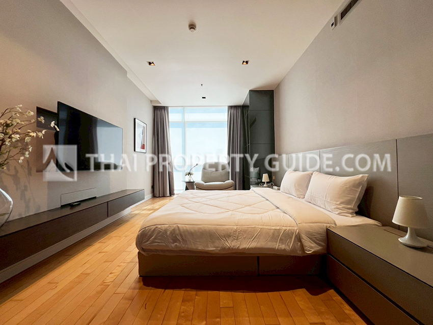 Condominium in Ploenchit : Athenee Residence 