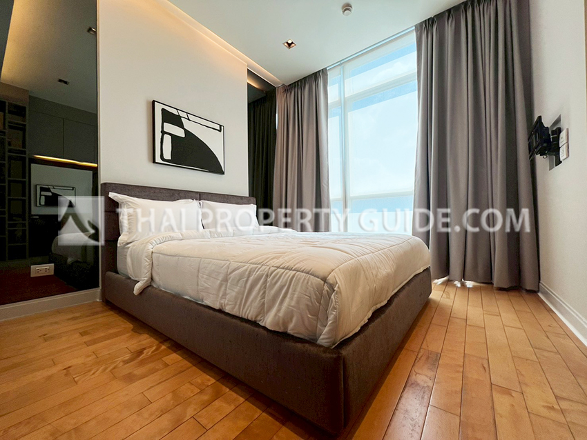 Condominium in Ploenchit : Athenee Residence 