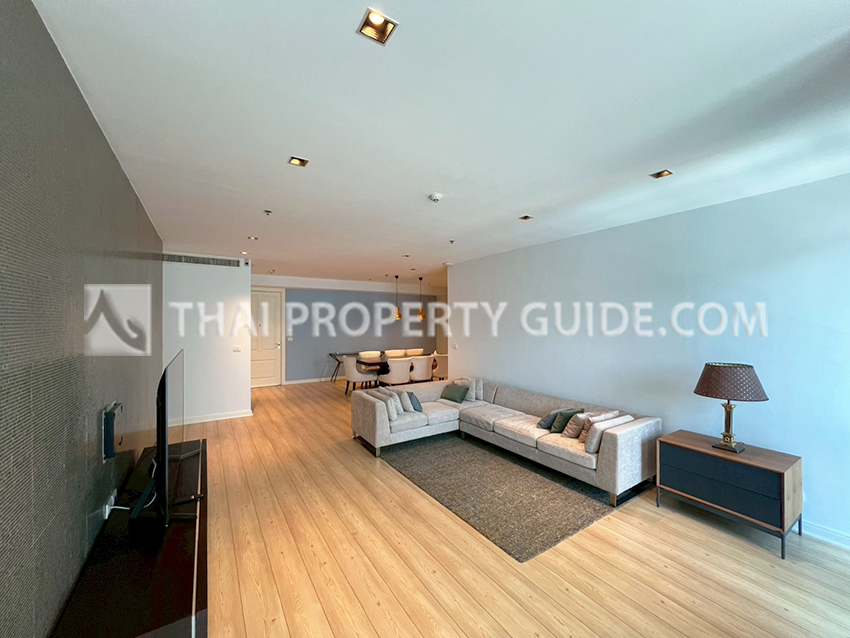 Condominium in Ploenchit : Athenee Residence 