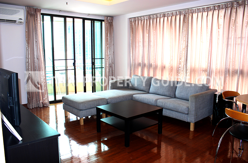 Condominium in Ploenchit 