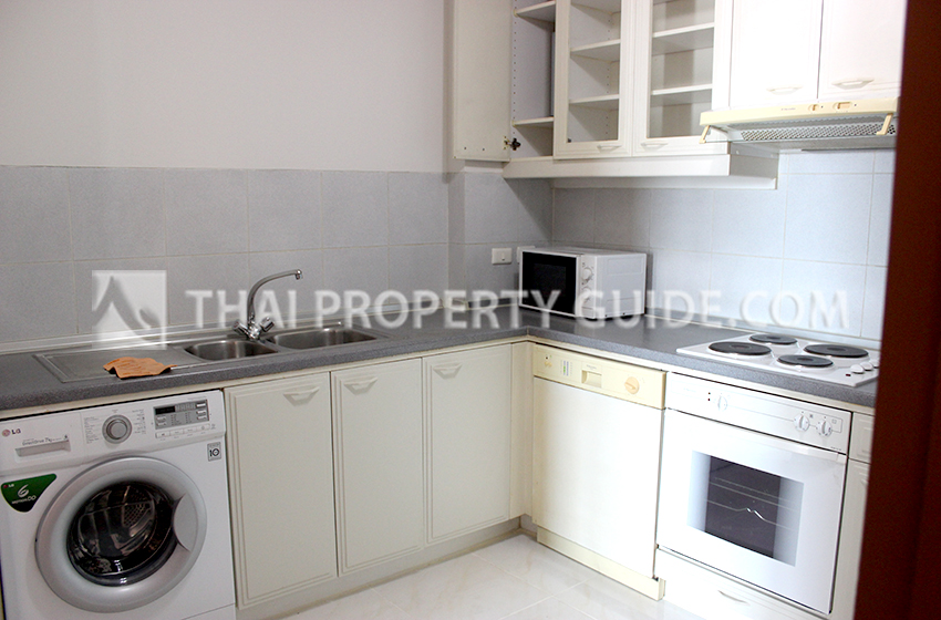 Condominium in Ploenchit 