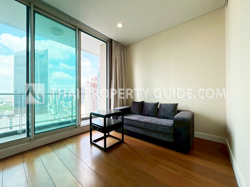 Condominium in Ploenchit 