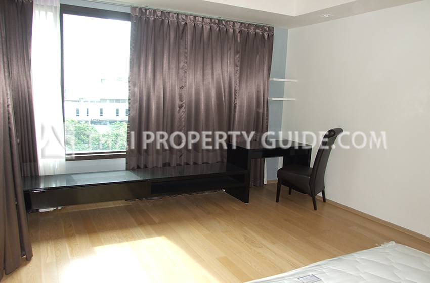 Condominium in Ploenchit 