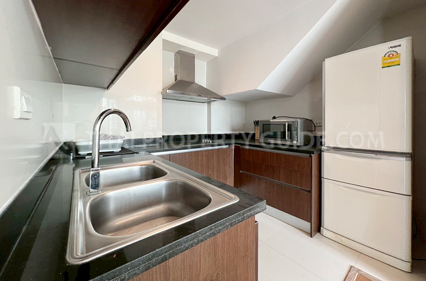 Condominium in Ploenchit 