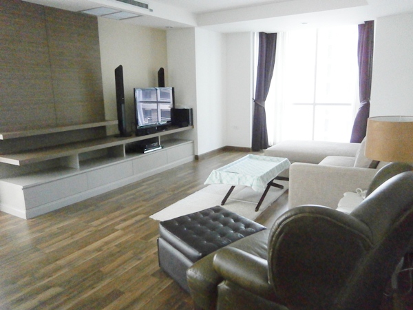 Condominium in Ploenchit 