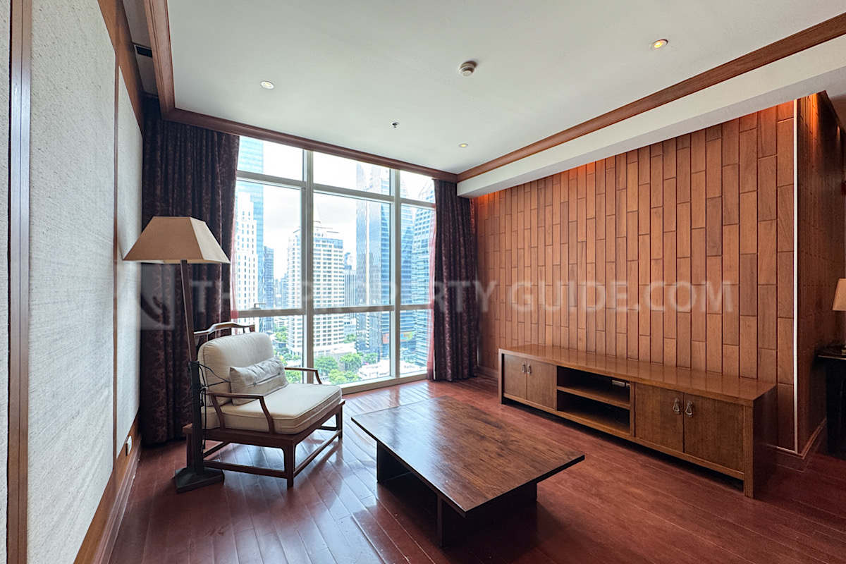 House with Shared Pool for rent in Bangnatrad